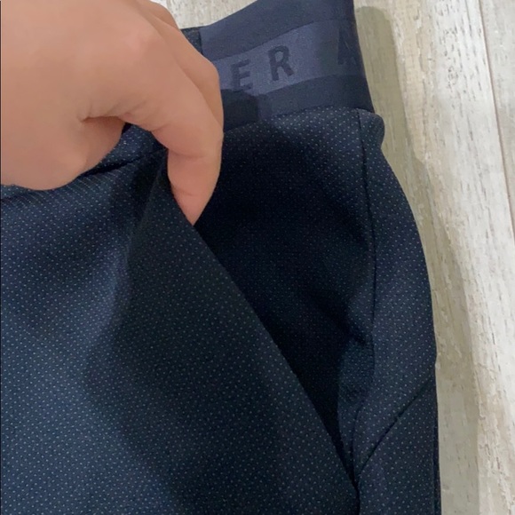 Under Armour Joggers - Picture 10 of 11